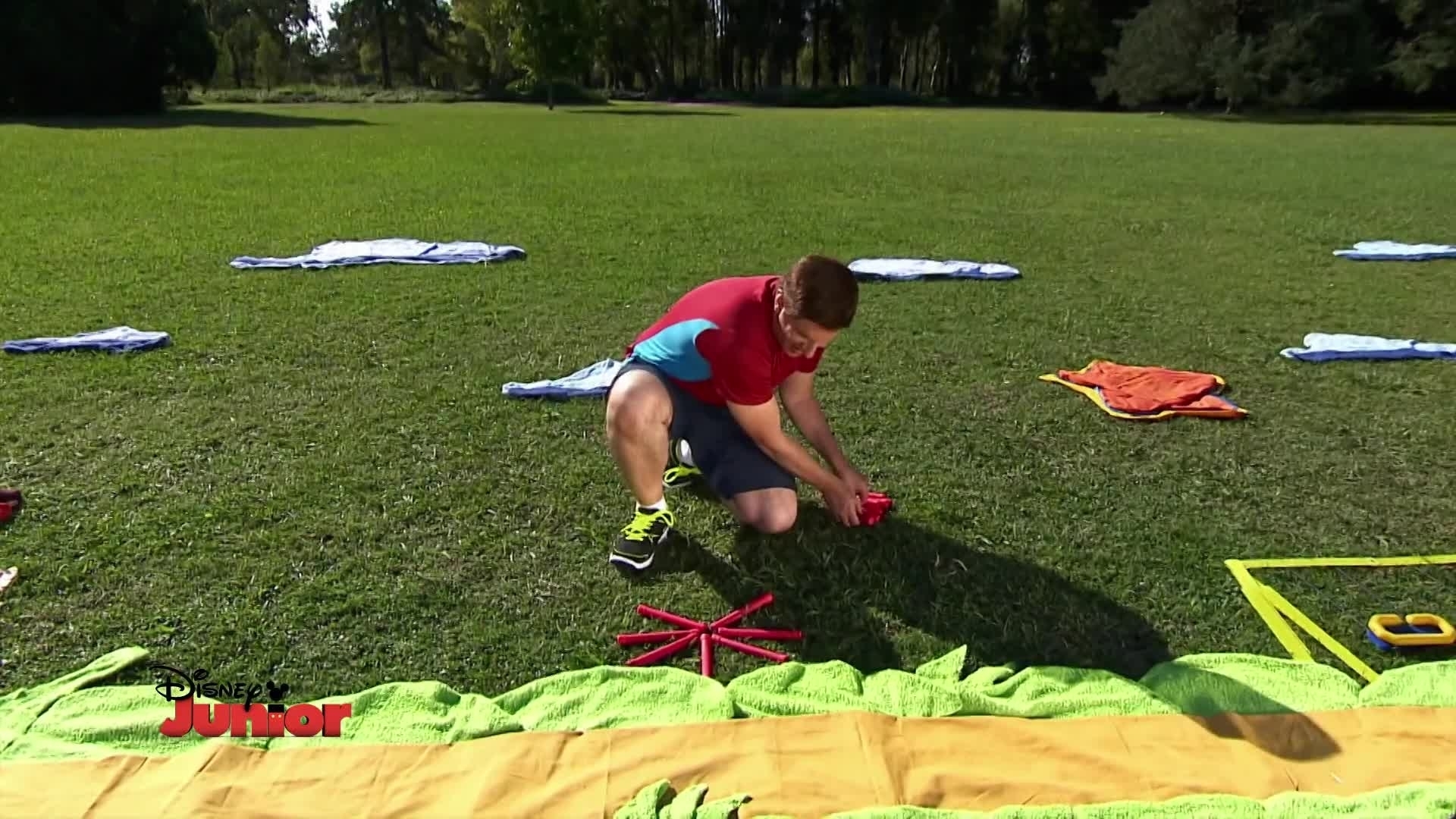 Art Attack Batterie portative Art Attack Vidéos Disney.fr